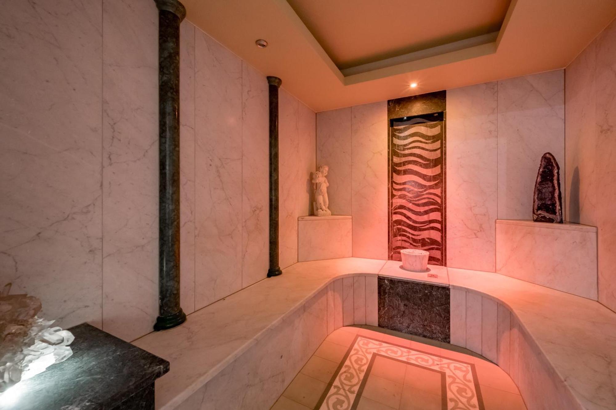 Wellness & Sporthotel Alpenhof Ehrwald Dış mekan fotoğraf